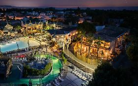 Hotel Pirates World